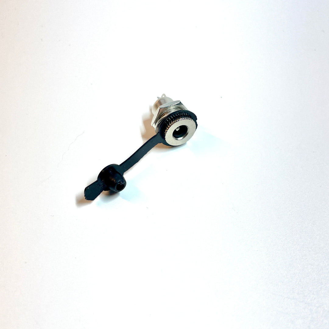 Female DC jack Metal (5.5x2.1mm)